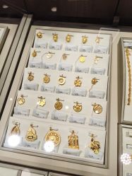 -周大福 CHOW TAI FOOK(新世界百货崇文店)