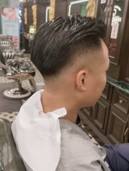 -海文先生国潮烫染男士理发馆