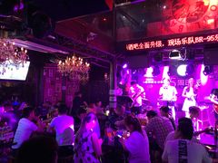 现场乐队-杜尚rooftop露台酒吧