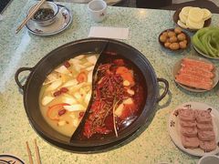 -鸿姐老火锅(疁城新天地店)