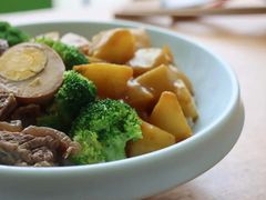 -同济大学本部学苑饮食广场