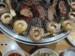 -青瓦餐厅·生鱼片·韩园烤肉(西塔店)