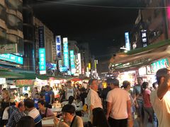 -六合夜市