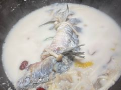 -鲜潭蒸汽石锅鱼(五道口购物中心店)