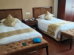 -上海银珠苑度假村-地面停车场