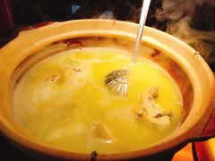 养颜花胶鸡-捞围鲜·港式打边炉(海阳路店)