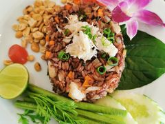 蟹肉炒饭-Chom Cafe and Restaurant