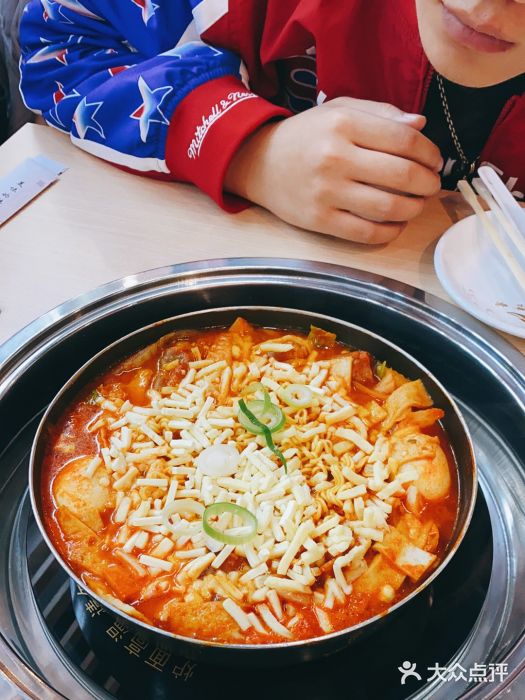 三清洞摩西韩式年糕火锅(威高广场店)图片