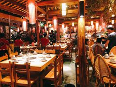 大堂-野山舂·贵州现舂酸汤火锅(鸿通城店)