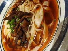 -霸蛮湖南菜·牛肉粉(荣京西街店)