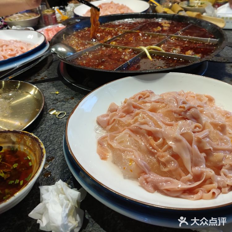 一盘鸭肠只要九块钱，超出3盘恢复原价，安逸惨了