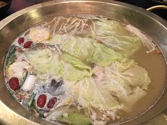 -重庆爽翻天老火锅(临平万达广场店)