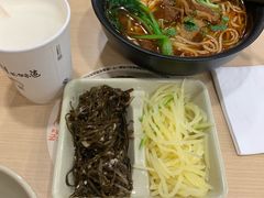 -李先生牛肉面大王(北京站售票厅餐厅)