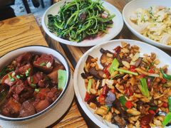-俏湘私房菜(国贸店)