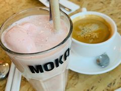 草莓奶昔-Moka Bros 摩卡站(西单大悦城店)