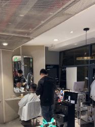 -PE SALON