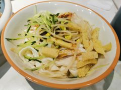 石河子风味凉皮-董小西的凉皮和椒麻鸡(三元桥店)