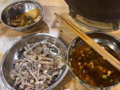 -鸿顺老铁锅美蛙鱼府(解放碑店)
