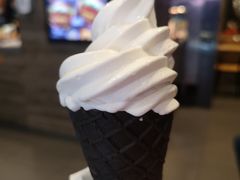 香草火炬冰淇淋-汉堡王(EAC欧美中心店)