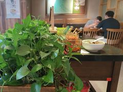 -呷佬·长沙手工米粉(金沙江路店)