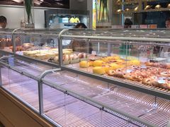 面包甜点陈列柜-好利来(乐堤港店)