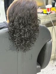 -MOVAN  HAIR莫凡匠人发型屋