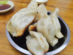 -黄阿姨锅贴大王(万航渡路店)