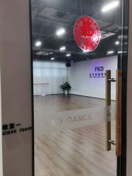 -防空洞舞蹈·瑜伽