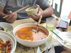 -琥珀老六龙虾(四里河店)