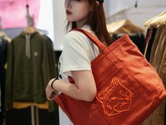 -斯普瑞斯奥特莱斯