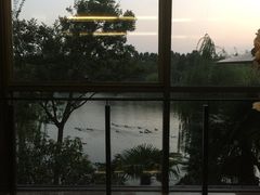 -上海怡沁园度假酒店