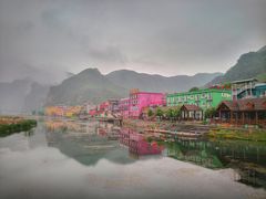 -百里峡七彩艺术小镇