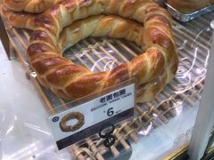 老面包圈-昆明冠生园·蛋糕·面包(朗悦湾店)