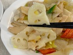 子姜炒藕片-文记壹心鸡(宝华路店)
