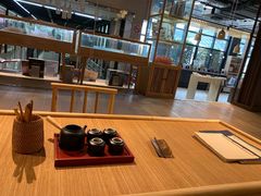 -光海书局(南京东路第一百货店)