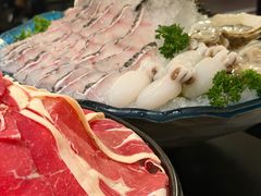 -鲜入唯煮·港式海鲜牛肉火锅(金宝街店)