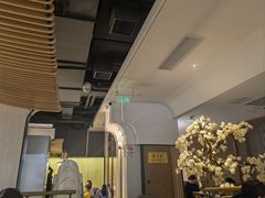-左庭右院鲜牛肉火锅(浦江欢乐颂店)