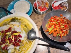 -酸渡·老坛酸菜鱼·现炒下饭菜(港惠新天地店)