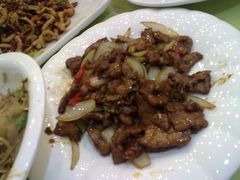 黑椒牛柳-大眼锅贴水饺(河东店)
