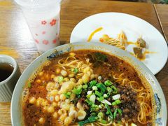 豌杂小面-丁丁猫重庆小面(徐州路店)