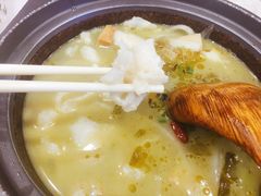 -周鱼小馆石锅酸菜鱼(活力汇店)