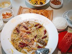 -渔语鱼酸菜鱼新川菜(来福士店)