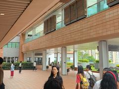 -香港大学