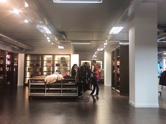 -巴宝莉工厂店/折扣店(工厂店)