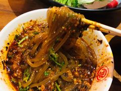 万记特色酸辣粉-万记麻辣烫国展总店
