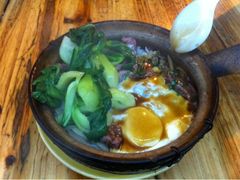 窝蛋牛肉煲仔饭-日添美食馆