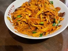 -富正毅三下锅·湘西韵味(天门山索道店)