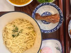 -百年老字号·观振兴蟹黄面·三虾面·苏式面(观前街富仁坊巷店)