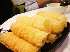 炸响铃-鲜入围煮花胶鸡海鲜火锅