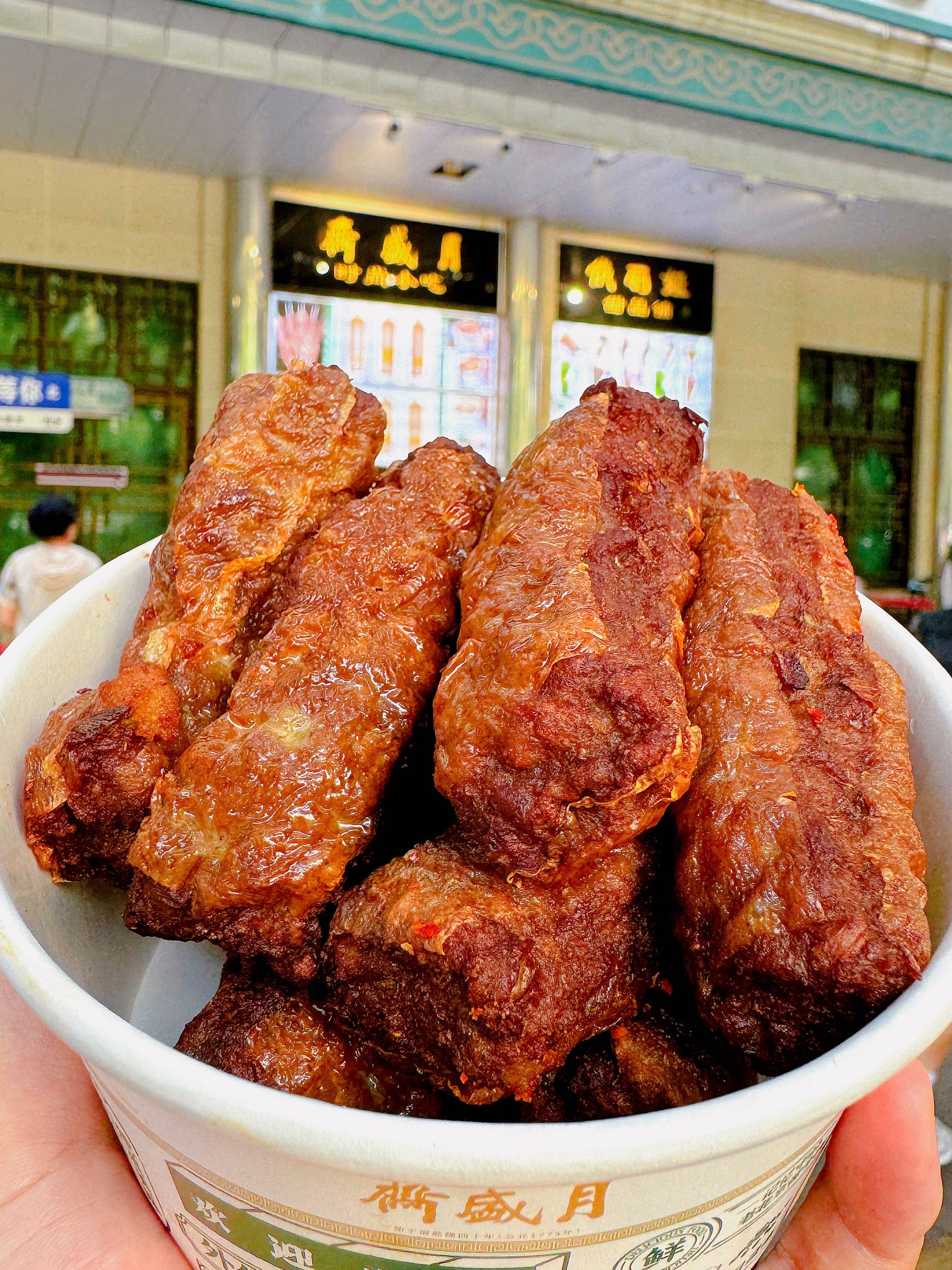 牛街总是排队的羊肉串炸松肉芝麻羊肉吃到了